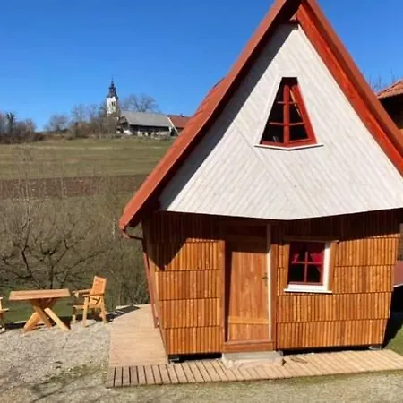 Hisica Janka In Metke * Velika Loka